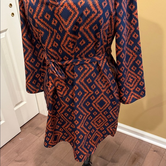 Almost Famous Long Sleeve Dress in Navy and Orange - Picture 4 of 10